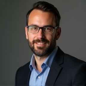 Headshot of Ricardo Almeida, a sound designer